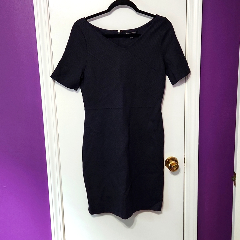 Short sleeved dress